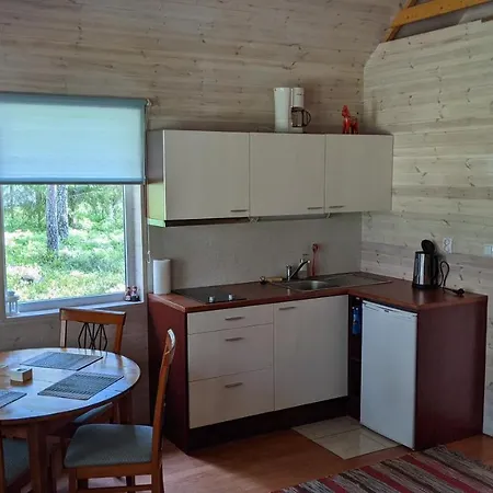 Bergsby Noarootsi * Tuksi