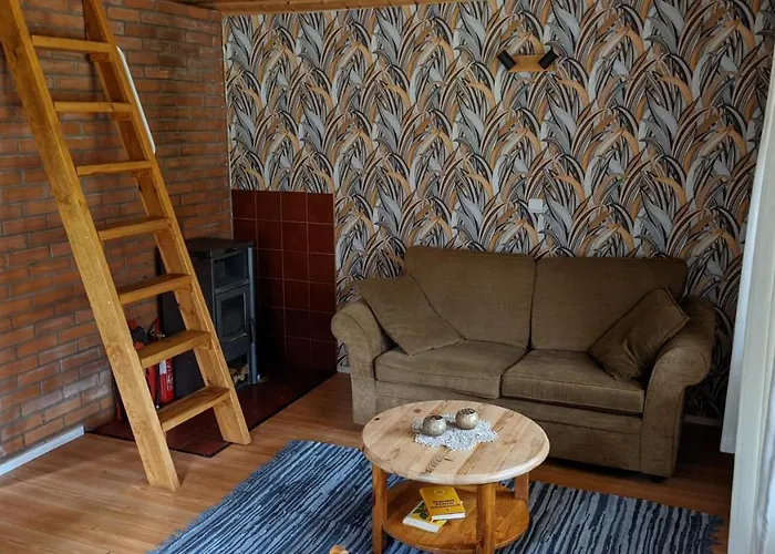 Bergsby Noarootsi Vakantiehuis Tuksi